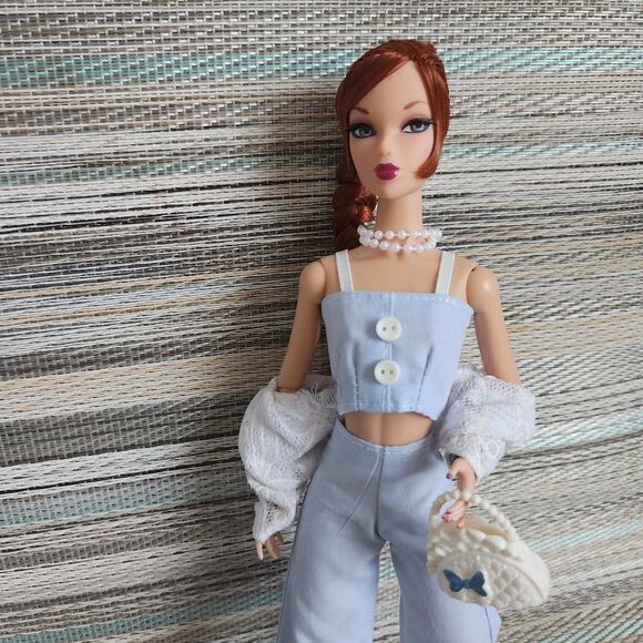 1/6 fashion doll outfit complete with shoes and accessories - Picture 7 of 7
